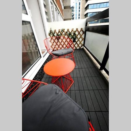 Super Spacious 2 Bedroom Apt 20Mn From Central. Londra Esterno foto