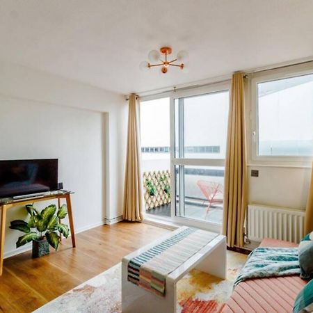 Super Spacious 2 Bedroom Apt 20Mn From Central. Londra Esterno foto