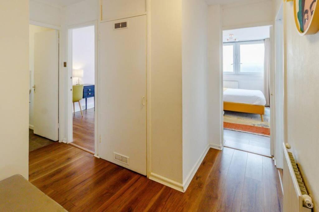 Super Spacious 2 Bedroom Apt 20Mn From Central. Londra Esterno foto